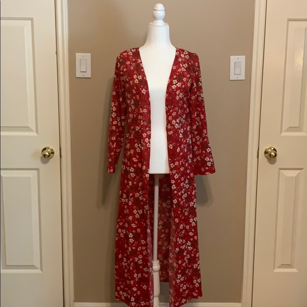 💜Vibrant Red Floral Long Kimono💜 - Picture 6 of 8
